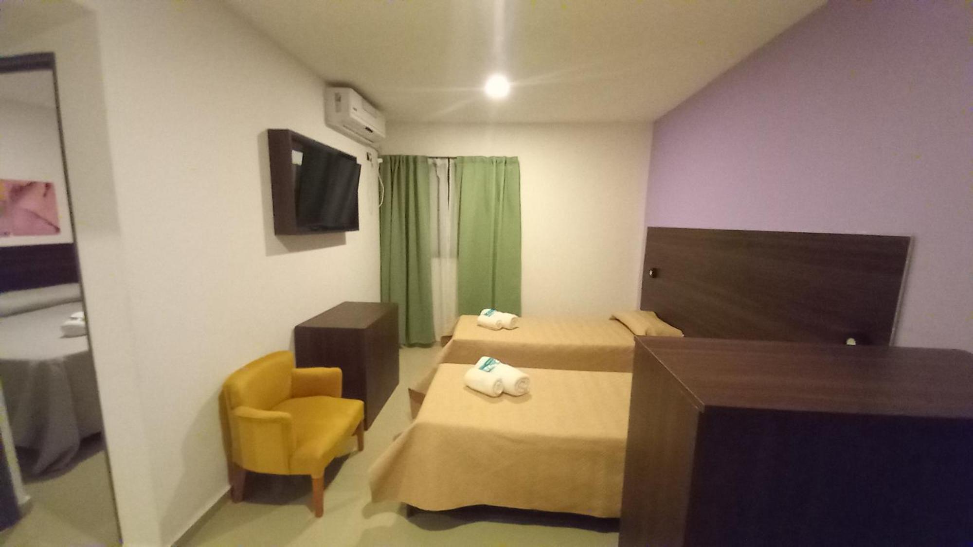 Hotel Golden Ross Villa Carlos Paz Esterno foto
